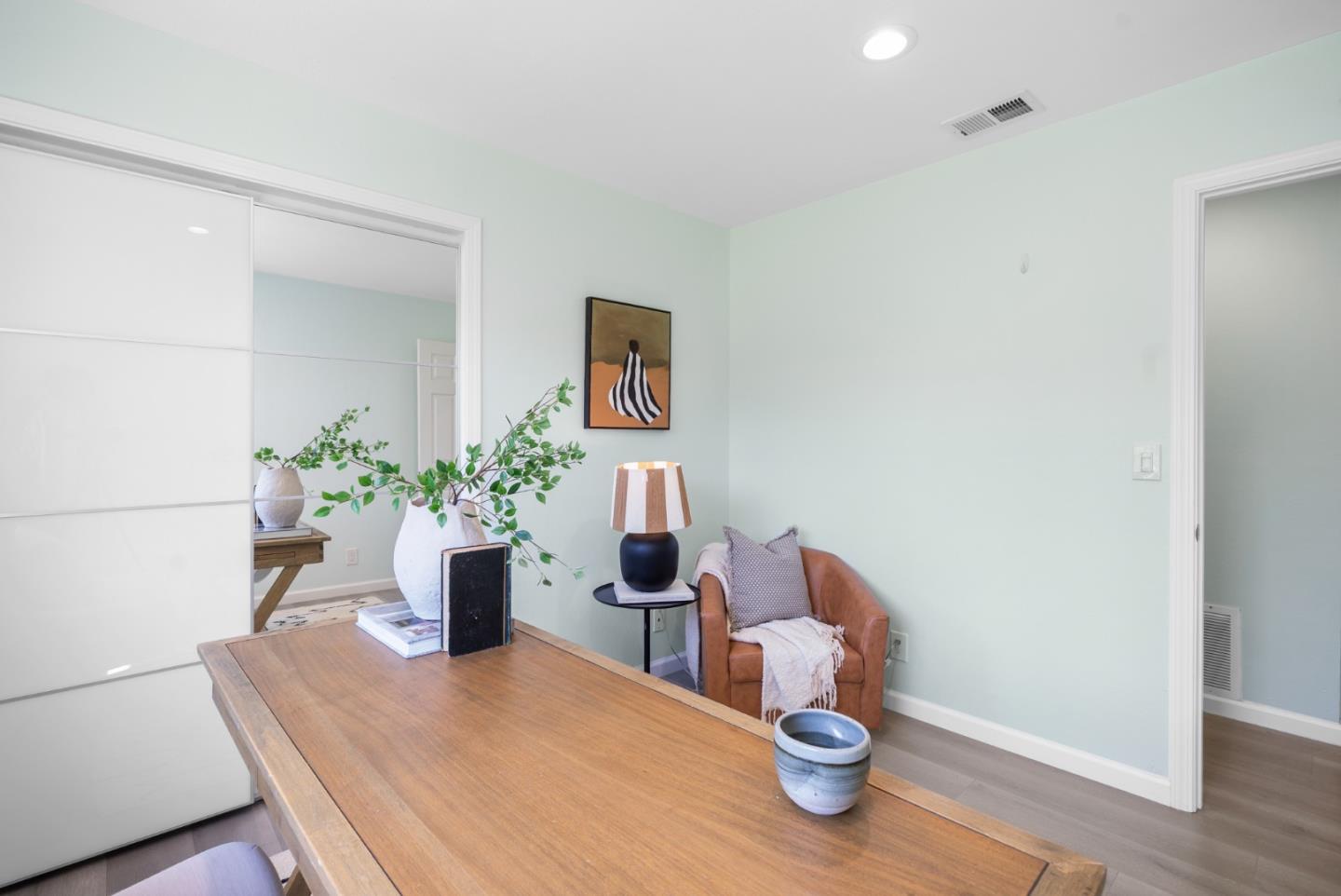 Detail Gallery Image 30 of 40 For 2293 Royaltree Cir, San Jose,  CA 95131 - 3 Beds | 2 Baths