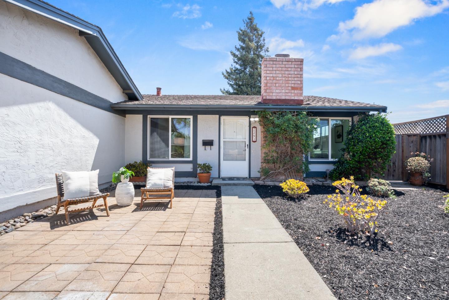 Detail Gallery Image 39 of 40 For 2293 Royaltree Cir, San Jose,  CA 95131 - 3 Beds | 2 Baths