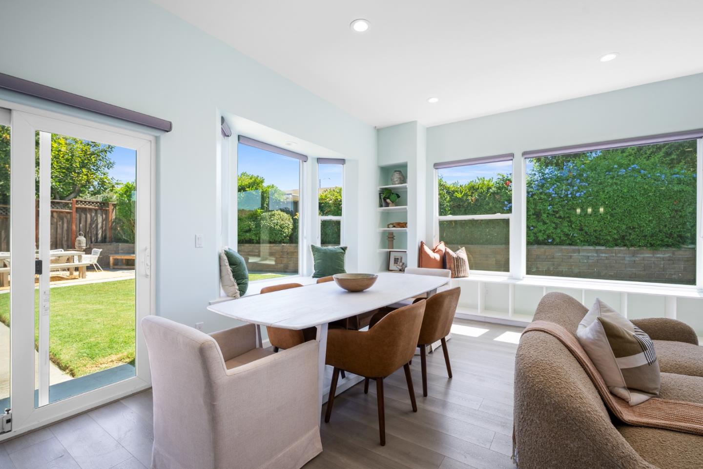Detail Gallery Image 7 of 40 For 2293 Royaltree Cir, San Jose,  CA 95131 - 3 Beds | 2 Baths