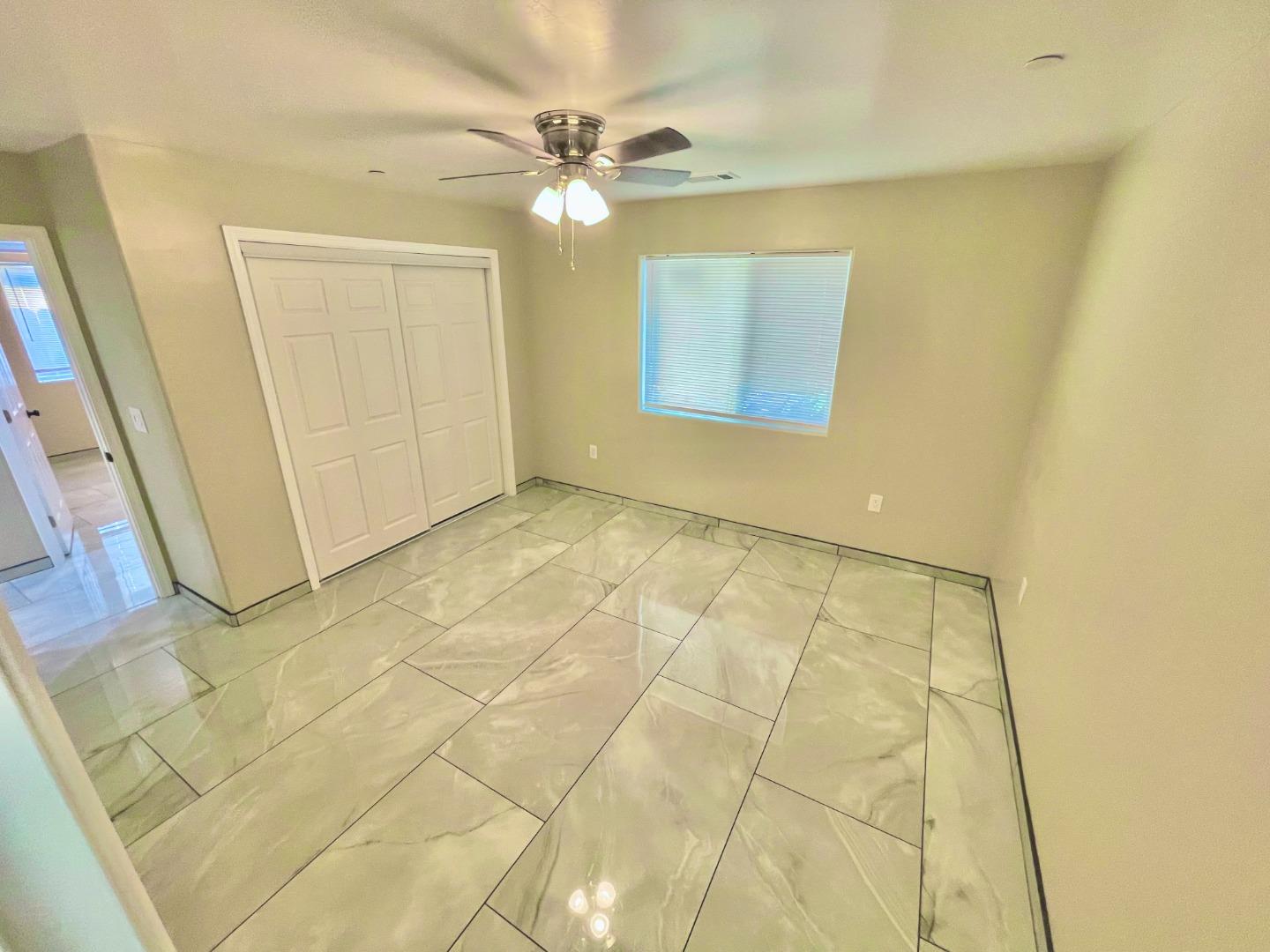 Detail Gallery Image 11 of 13 For 195 W Date Ave, Porterville,  CA 93257 - 4 Beds | 2 Baths