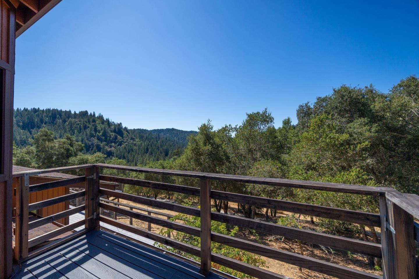 Detail Gallery Image 20 of 53 For 450 Hawk Ridge Rd, Boulder Creek,  CA 95006 - 4 Beds | 3 Baths