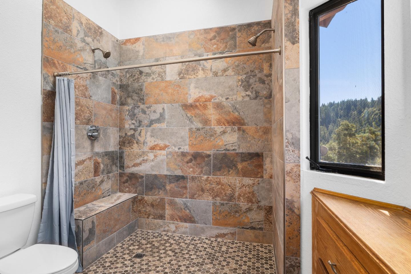 Detail Gallery Image 23 of 53 For 450 Hawk Ridge Rd, Boulder Creek,  CA 95006 - 4 Beds | 3 Baths