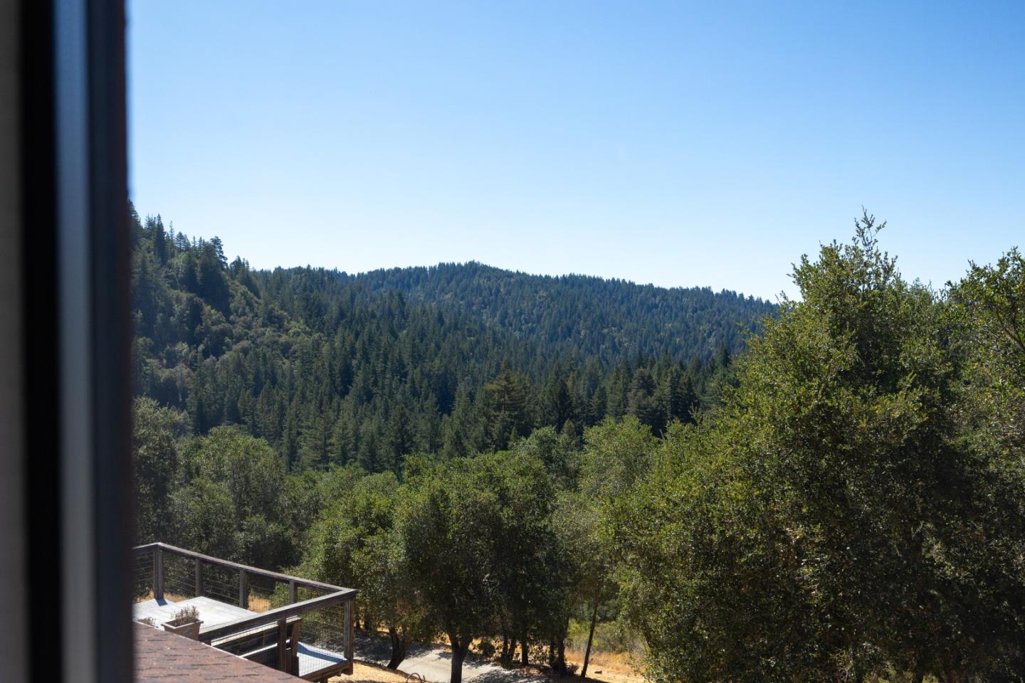 Detail Gallery Image 35 of 53 For 450 Hawk Ridge Rd, Boulder Creek,  CA 95006 - 4 Beds | 3 Baths
