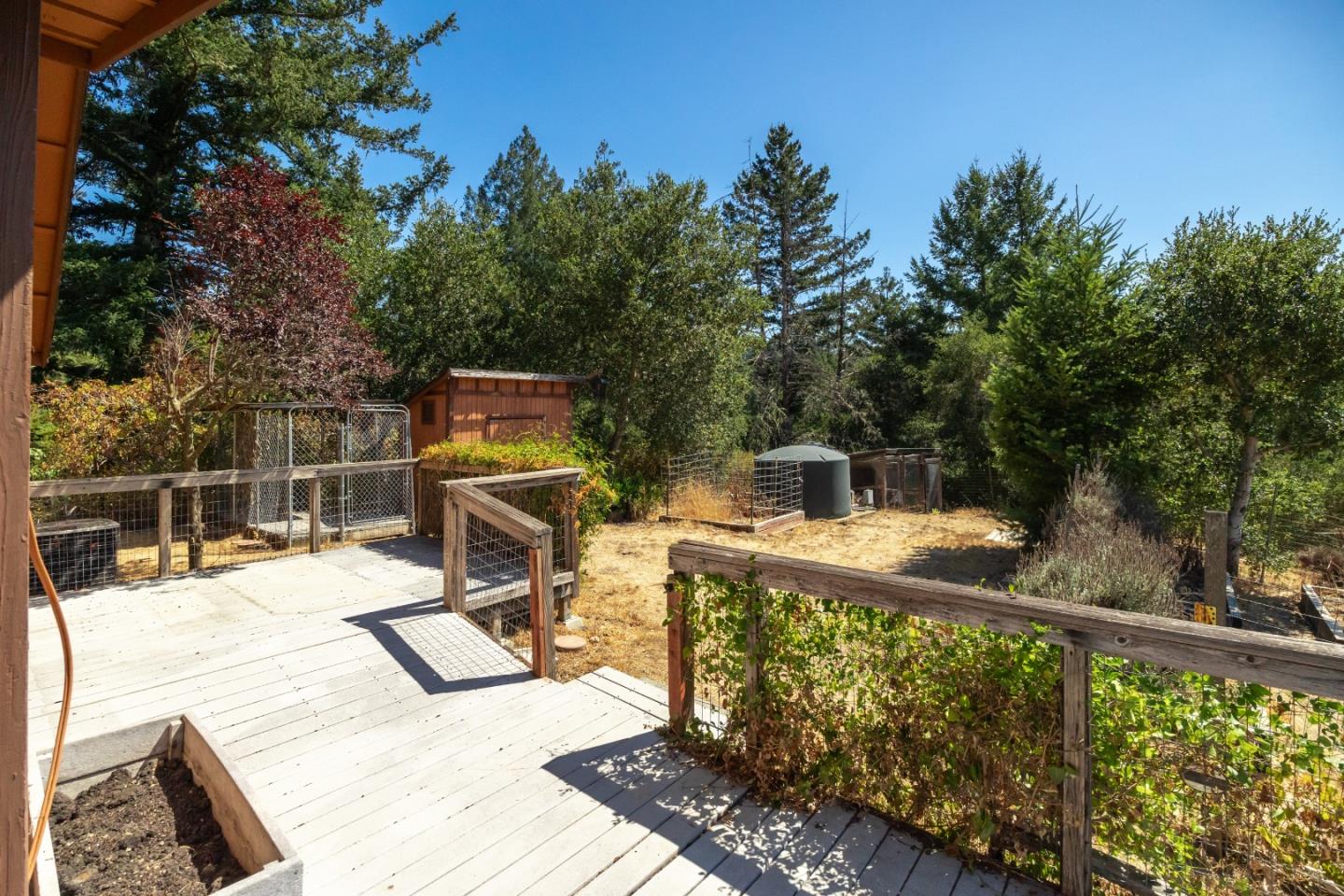 Detail Gallery Image 41 of 53 For 450 Hawk Ridge Rd, Boulder Creek,  CA 95006 - 4 Beds | 3 Baths