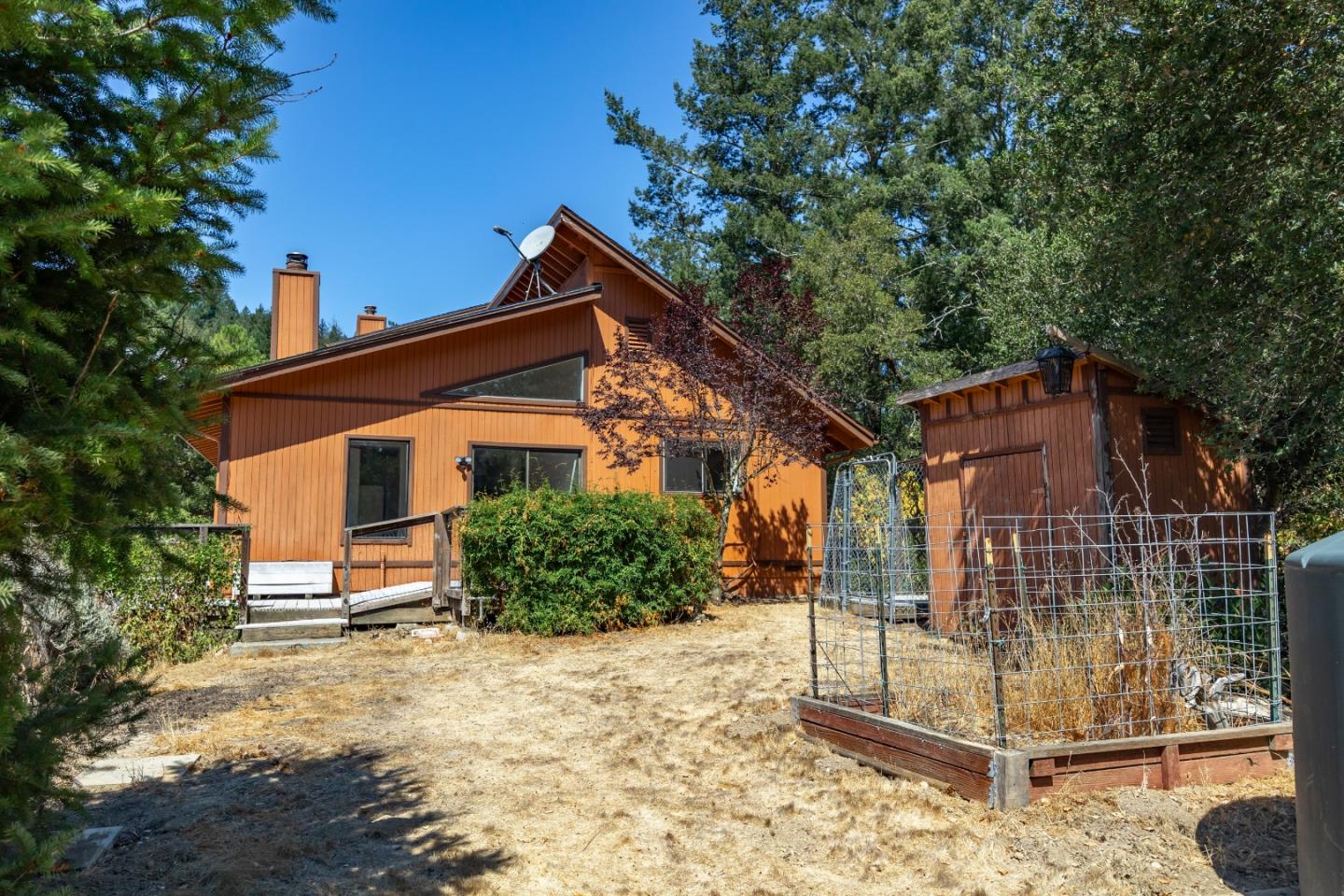 Detail Gallery Image 46 of 53 For 450 Hawk Ridge Rd, Boulder Creek,  CA 95006 - 4 Beds | 3 Baths