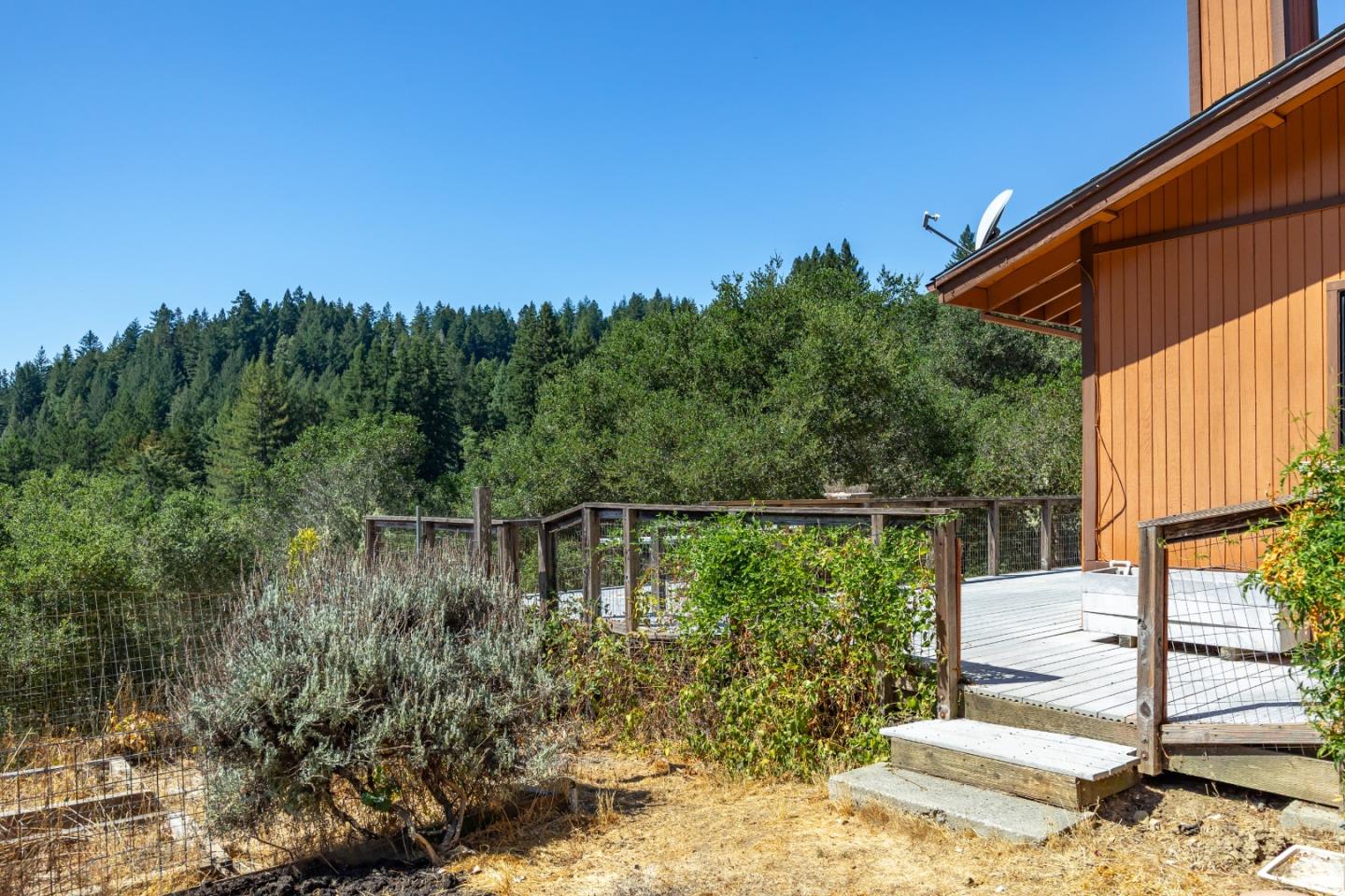 Detail Gallery Image 47 of 53 For 450 Hawk Ridge Rd, Boulder Creek,  CA 95006 - 4 Beds | 3 Baths
