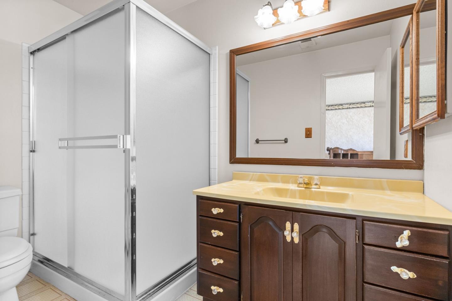 Detail Gallery Image 16 of 24 For 3730 Bettman Way, South San Francisco,  CA 94080 - 3 Beds | 2 Baths