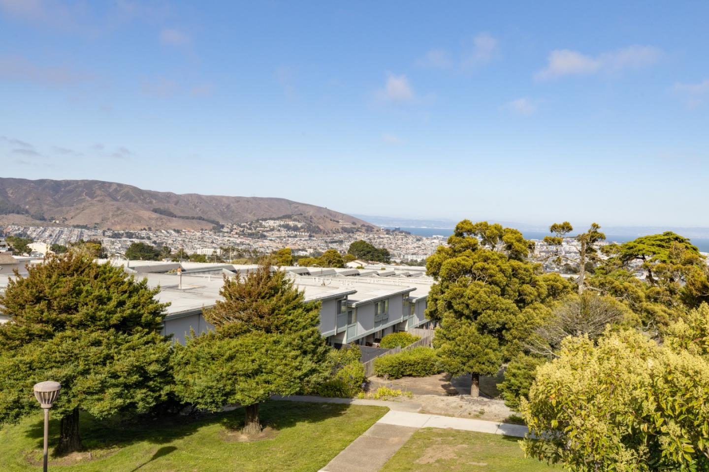Detail Gallery Image 17 of 24 For 3730 Bettman Way, South San Francisco,  CA 94080 - 3 Beds | 2 Baths