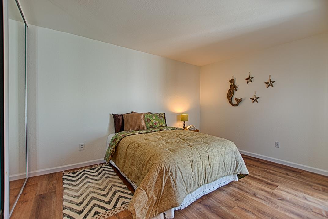 Detail Gallery Image 14 of 39 For 4223 Sea Pines Ct, Capitola,  CA 95010 - 2 Beds | 1 Baths