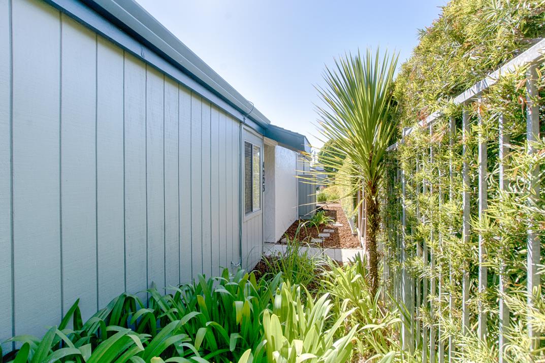 Detail Gallery Image 21 of 39 For 4223 Sea Pines Ct, Capitola,  CA 95010 - 2 Beds | 1 Baths
