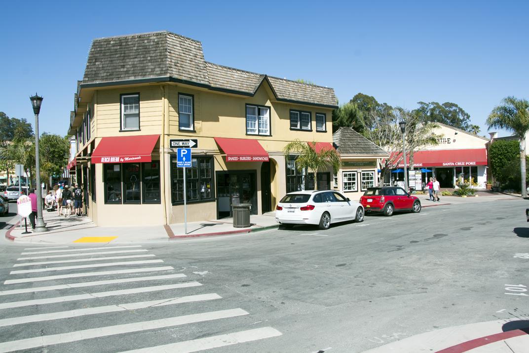 Detail Gallery Image 25 of 39 For 4223 Sea Pines Ct, Capitola,  CA 95010 - 2 Beds | 1 Baths