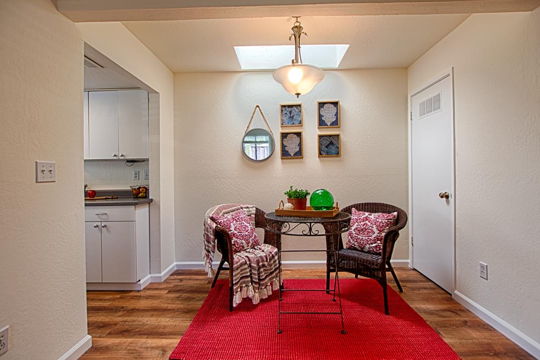 Detail Gallery Image 8 of 39 For 4223 Sea Pines Ct, Capitola,  CA 95010 - 2 Beds | 1 Baths