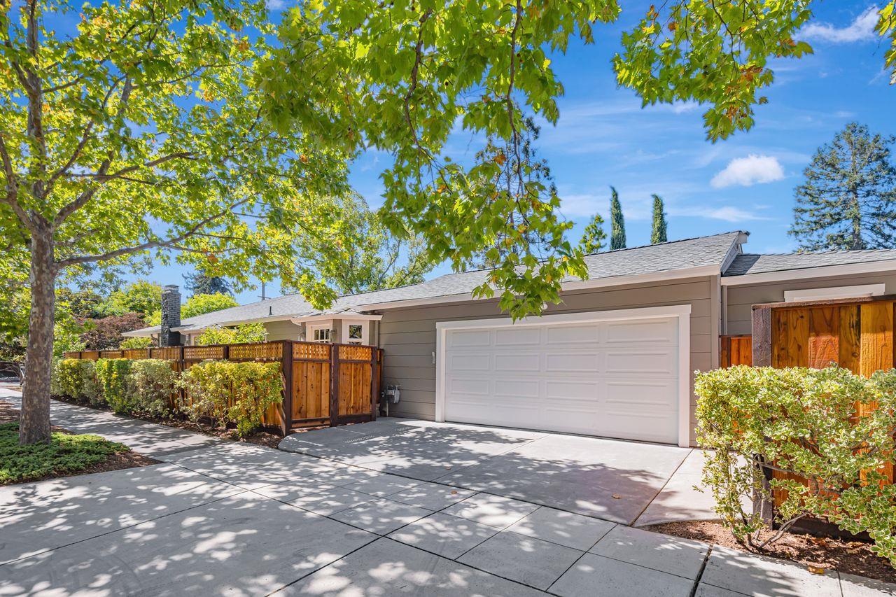 Detail Gallery Image 10 of 51 For 371 Jeter St, Redwood City,  CA 94062 - 4 Beds | 3 Baths