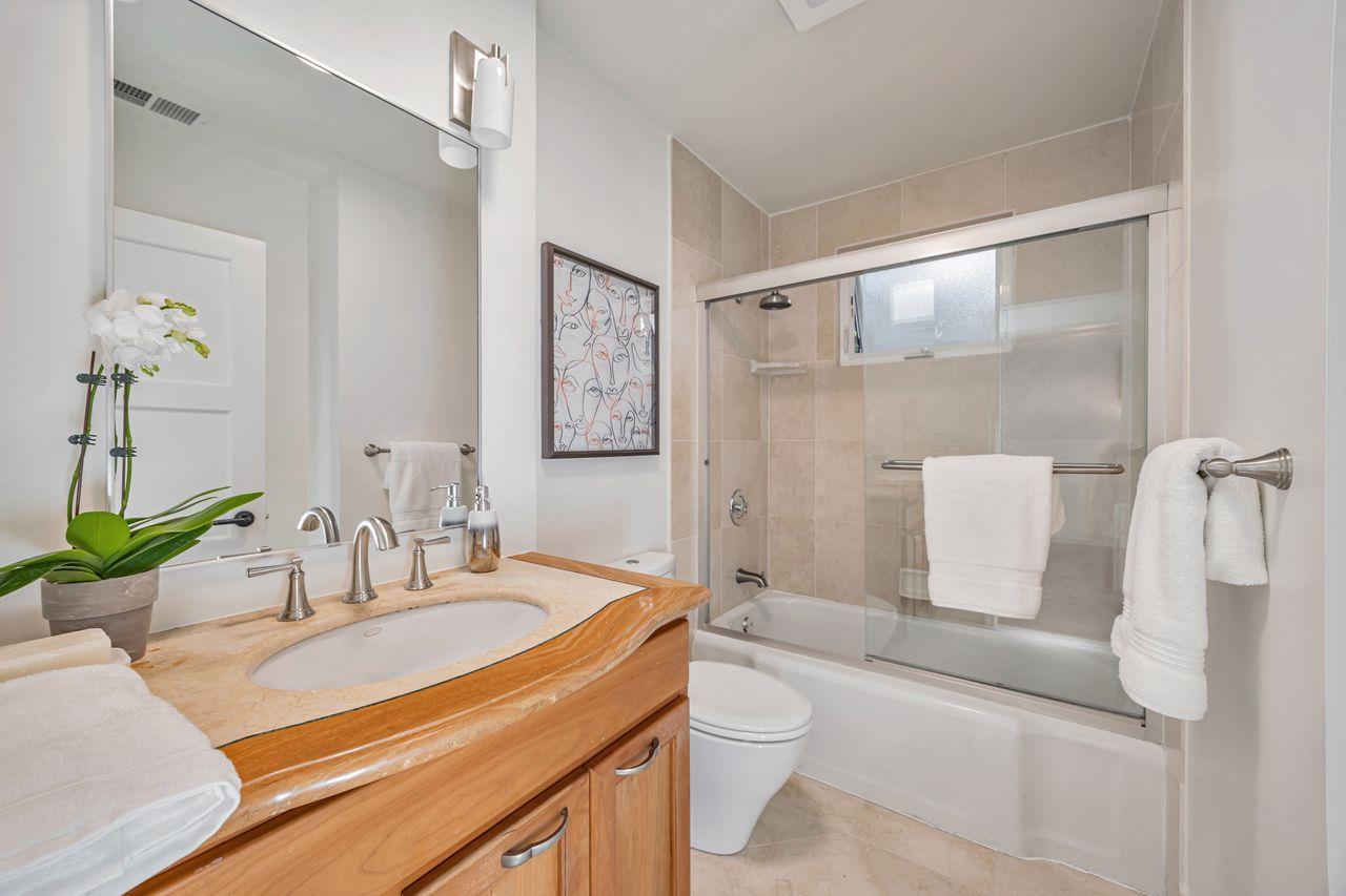 Detail Gallery Image 31 of 51 For 371 Jeter St, Redwood City,  CA 94062 - 4 Beds | 3 Baths
