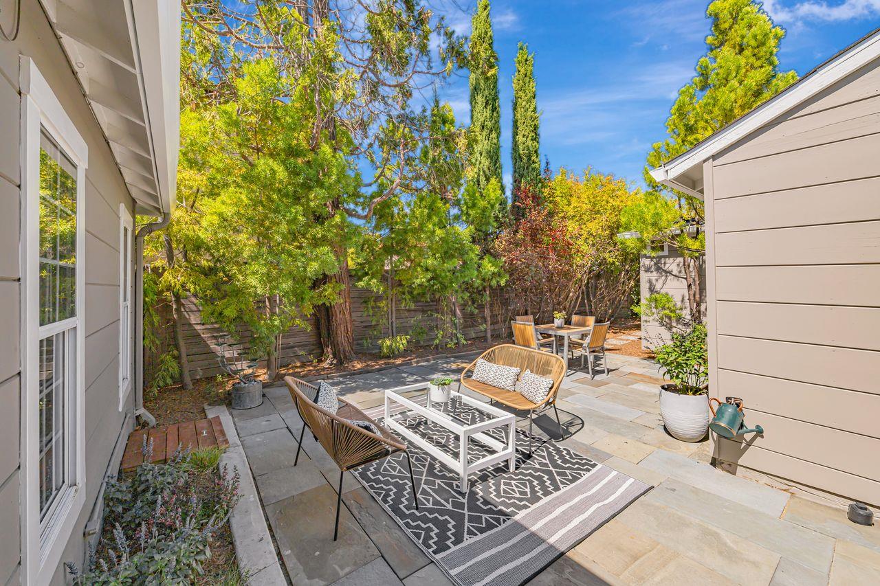 Detail Gallery Image 44 of 51 For 371 Jeter St, Redwood City,  CA 94062 - 4 Beds | 3 Baths