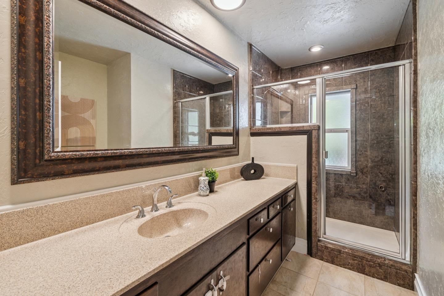 Detail Gallery Image 14 of 65 For 10510 Highway 9, Ben Lomond,  CA 95005 - 4 Beds | 3 Baths