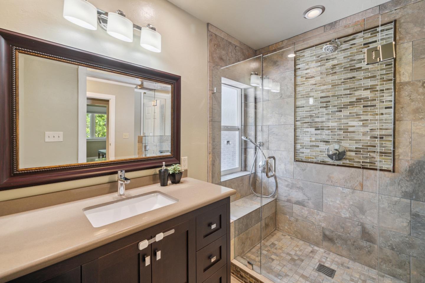 Detail Gallery Image 17 of 65 For 10510 Highway 9, Ben Lomond,  CA 95005 - 4 Beds | 3 Baths