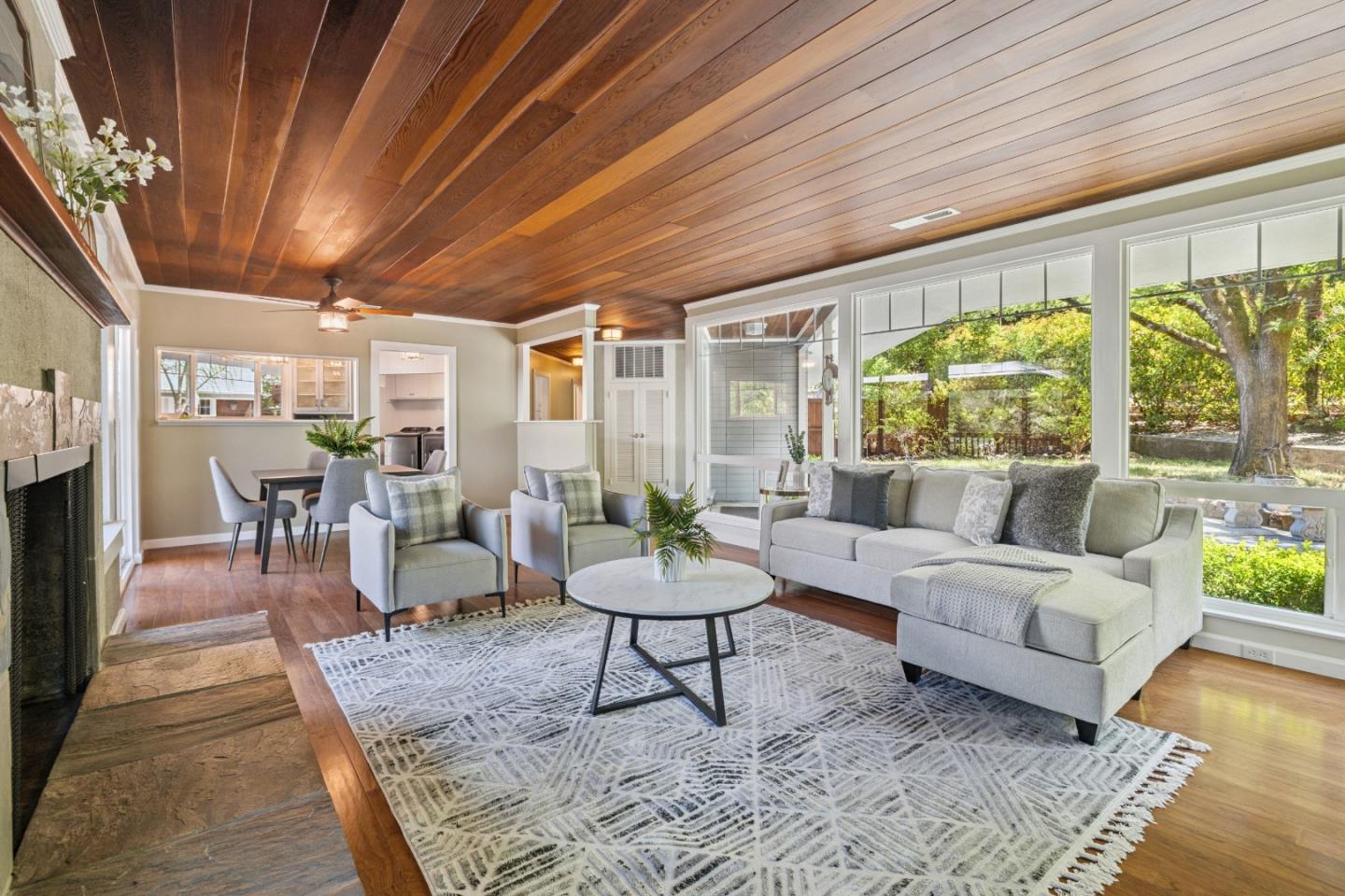 Detail Gallery Image 7 of 65 For 10510 Highway 9, Ben Lomond,  CA 95005 - 4 Beds | 3 Baths