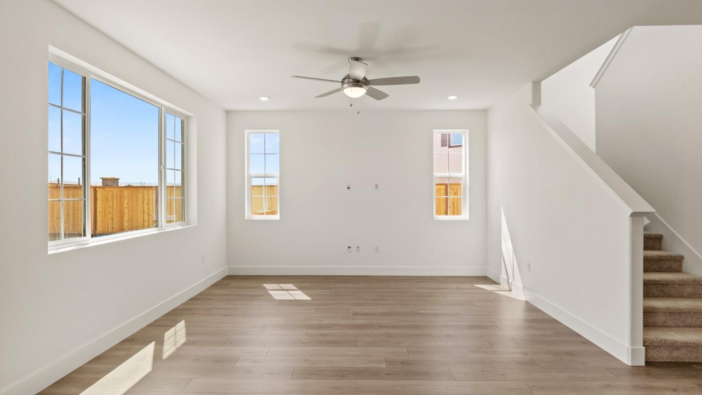 Detail Gallery Image 11 of 41 For 1314 N Orcheta Ct, Mountain House,  CA 95391 - 4 Beds | 3 Baths