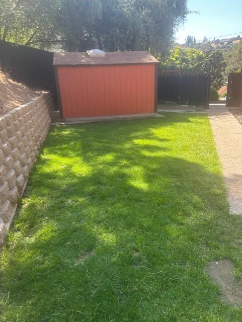 Detail Gallery Image 23 of 26 For 1005 Drake Ct, San Carlos,  CA 94070 - 4 Beds | 2/1 Baths