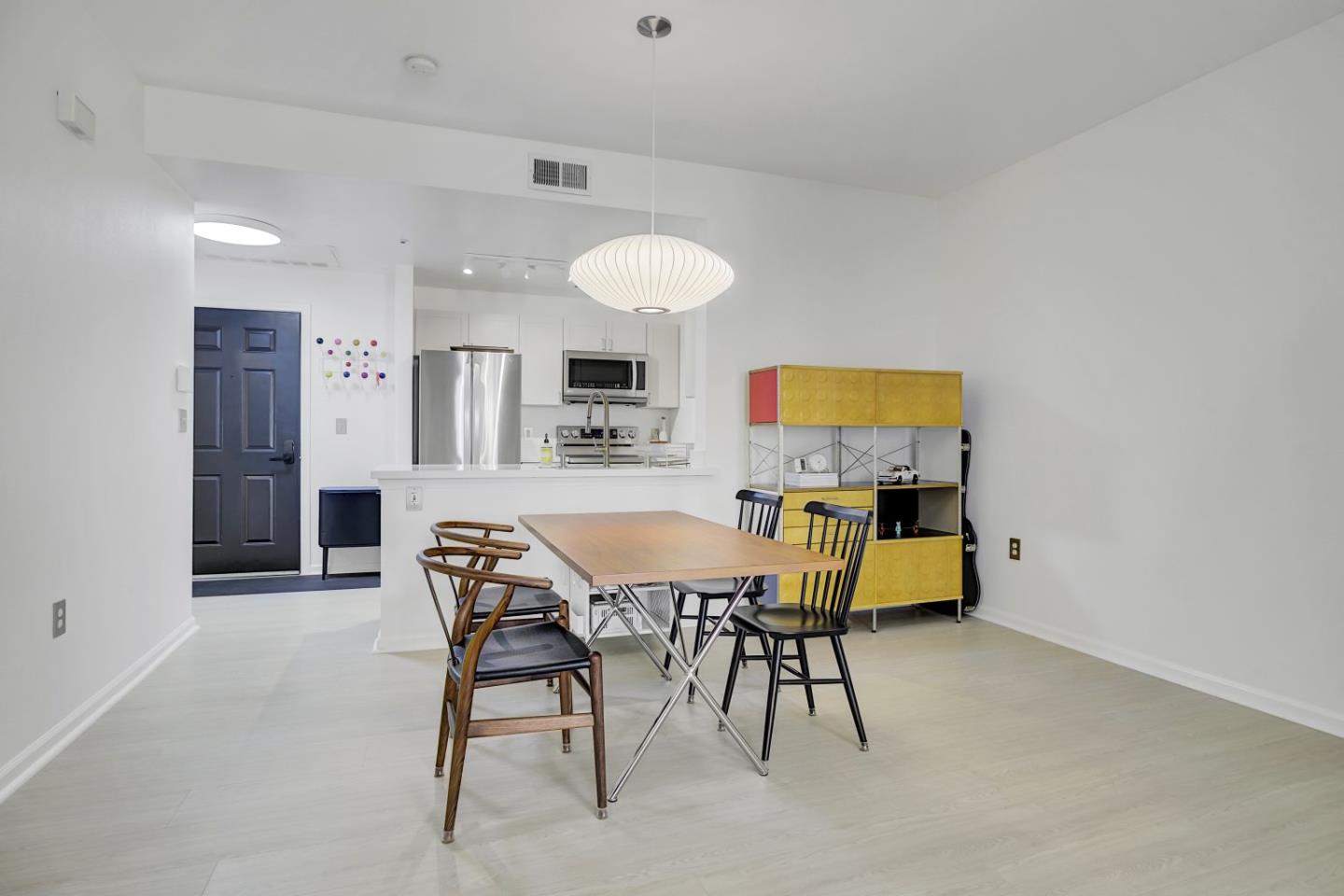 Detail Gallery Image 4 of 27 For 1550 Technology Dr #2005,  San Jose,  CA 95110 - 1 Beds | 1 Baths