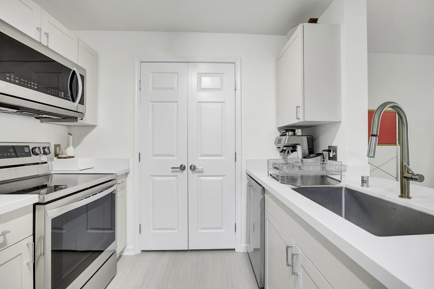 Detail Gallery Image 6 of 27 For 1550 Technology Dr #2005,  San Jose,  CA 95110 - 1 Beds | 1 Baths