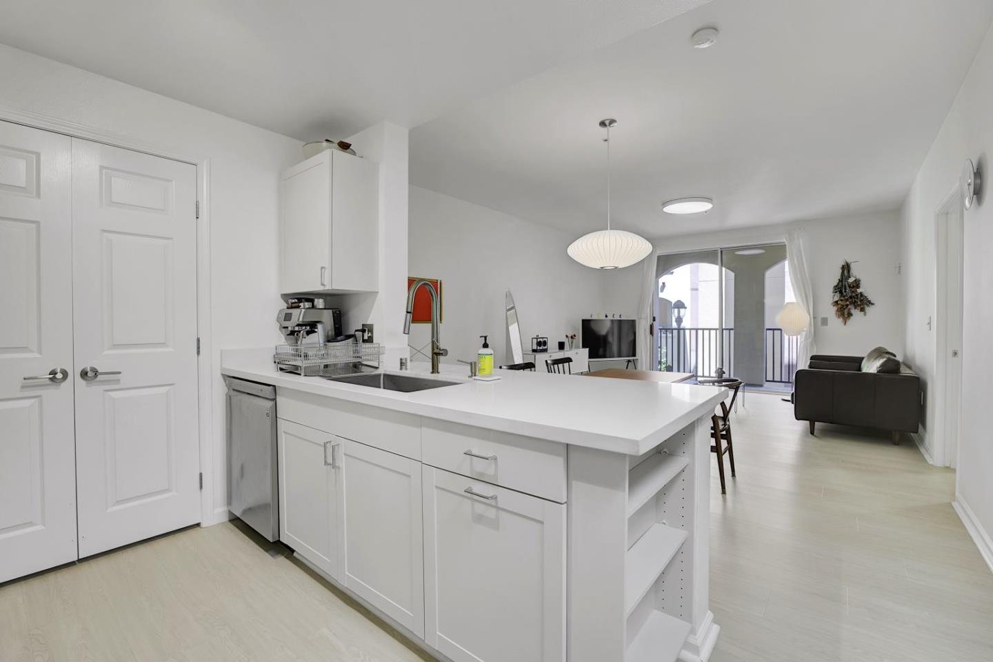 Detail Gallery Image 7 of 27 For 1550 Technology Dr #2005,  San Jose,  CA 95110 - 1 Beds | 1 Baths