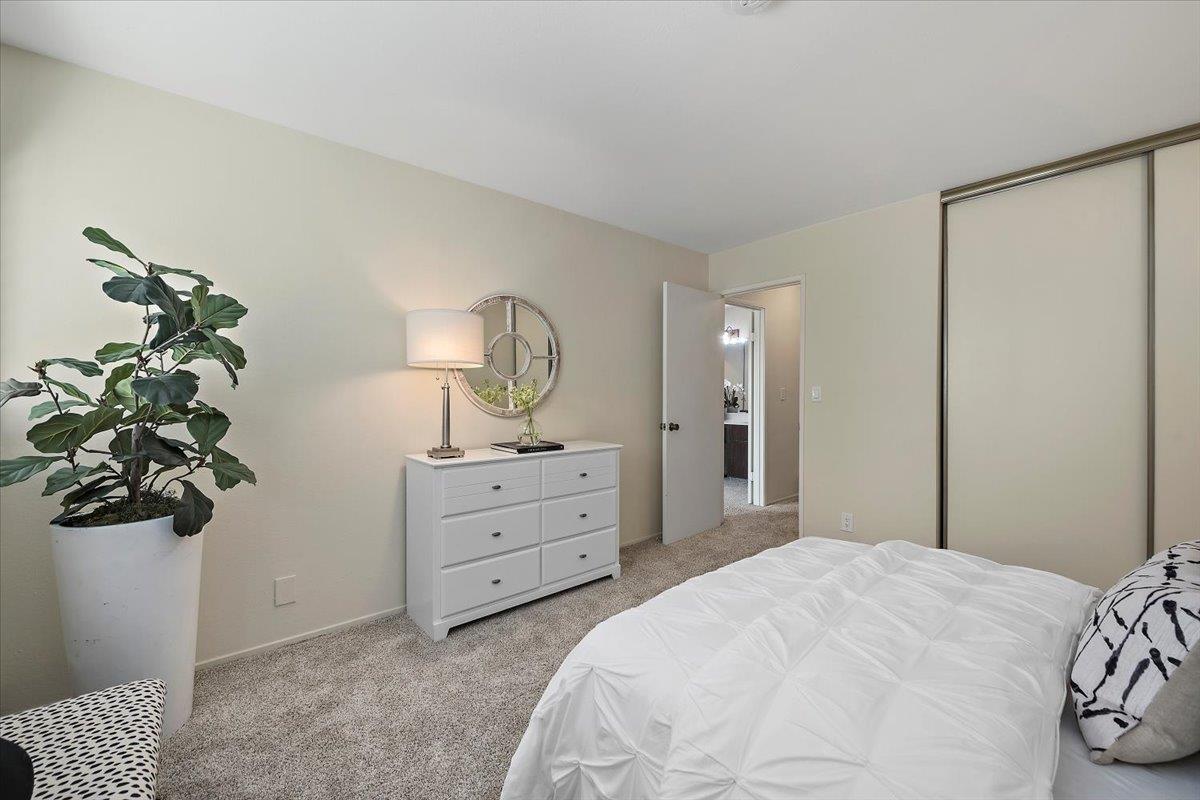 Detail Gallery Image 12 of 18 For 2296 Almaden Rd #B,  San Jose,  CA 95125 - 2 Beds | 2 Baths