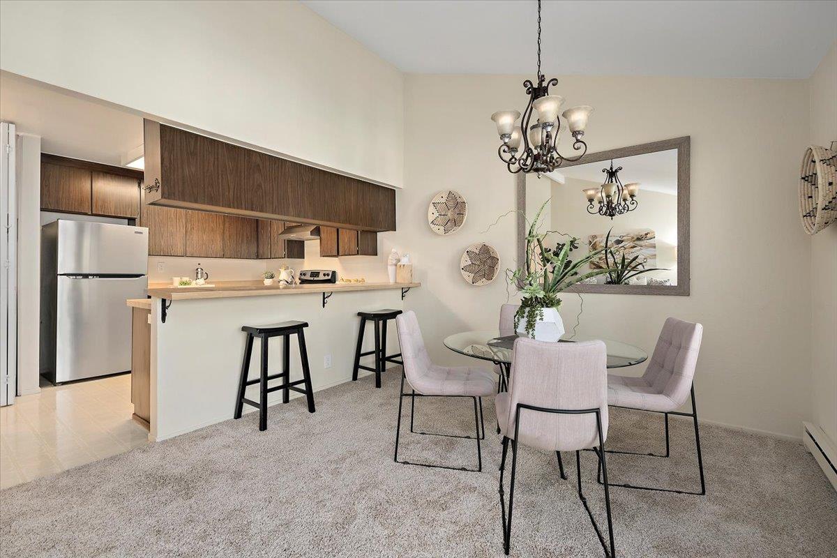 Detail Gallery Image 6 of 18 For 2296 Almaden Rd #B,  San Jose,  CA 95125 - 2 Beds | 2 Baths