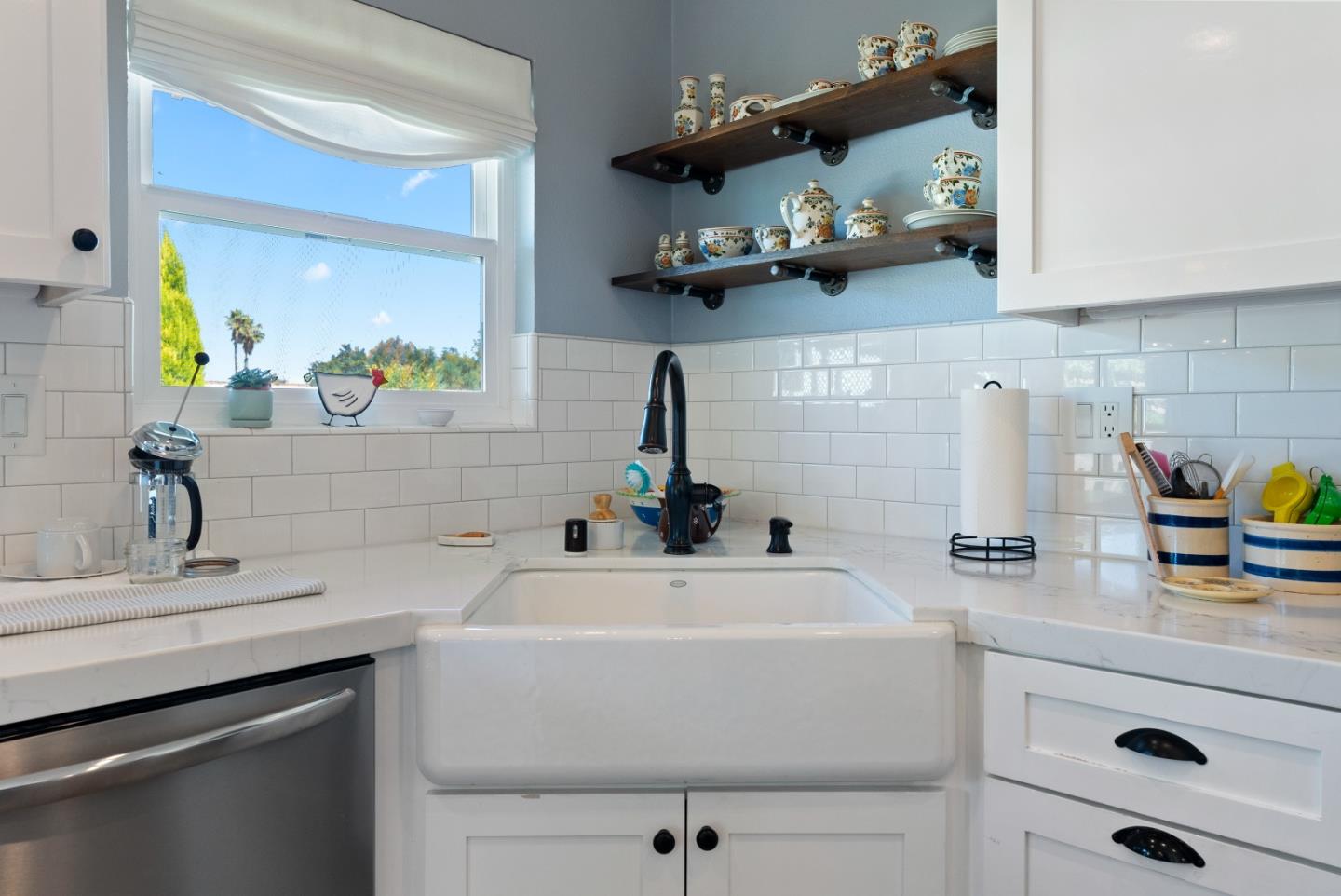 Detail Gallery Image 10 of 26 For 911 Saint Ann Dr, Paso Robles,  CA 93446 - 3 Beds | 2/1 Baths