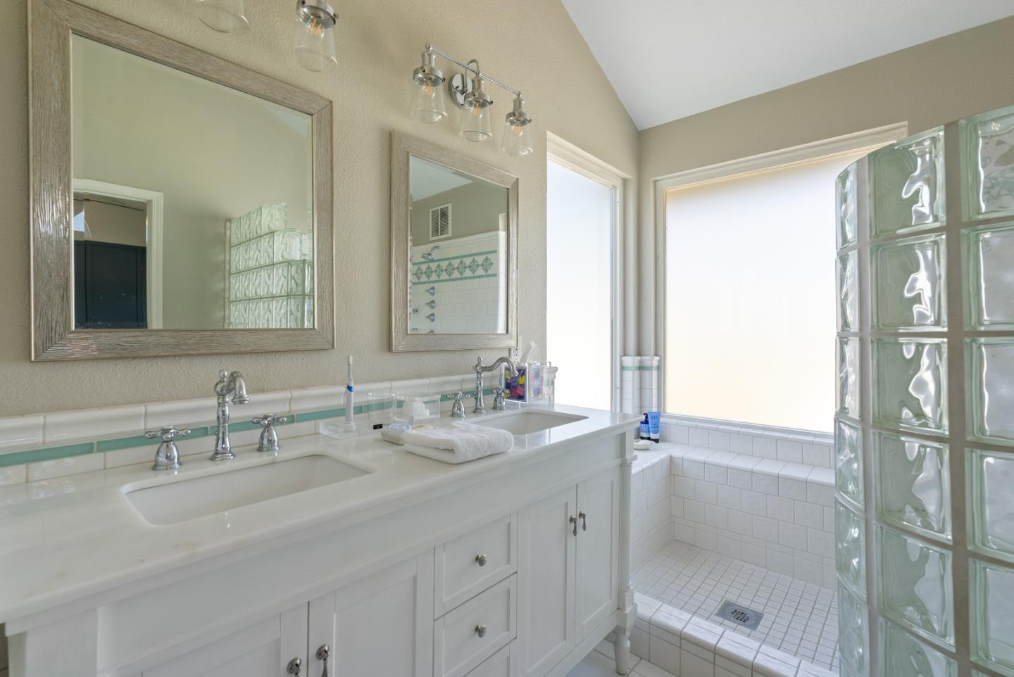 Detail Gallery Image 19 of 26 For 911 Saint Ann Dr, Paso Robles,  CA 93446 - 3 Beds | 2/1 Baths
