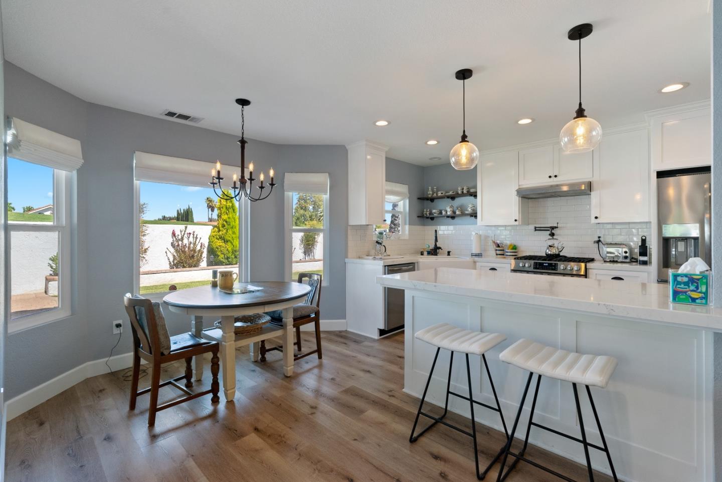 Detail Gallery Image 8 of 26 For 911 Saint Ann Dr, Paso Robles,  CA 93446 - 3 Beds | 2/1 Baths