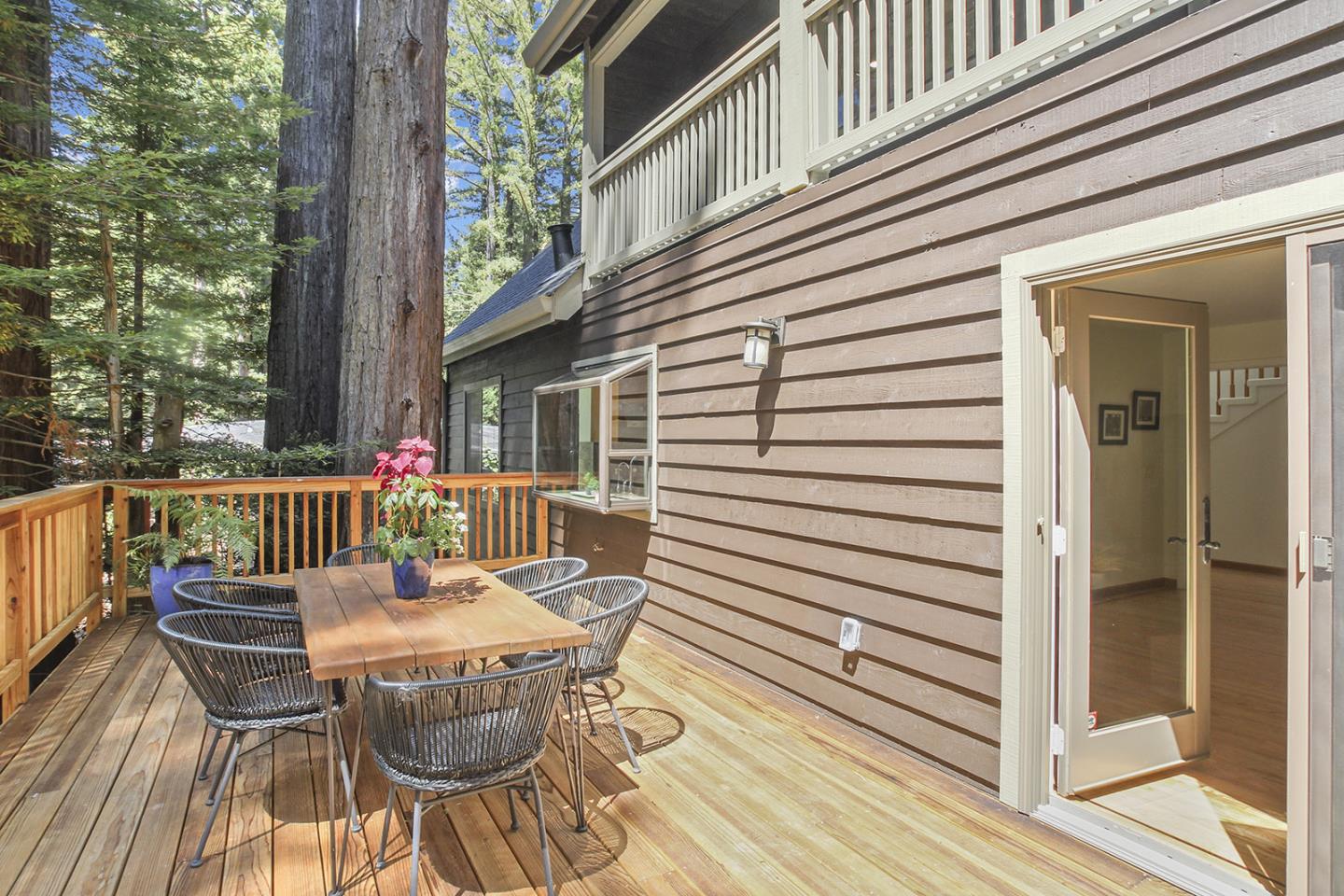 Detail Gallery Image 12 of 34 For 13630 Skyline Blvd, Woodside,  CA 94062 - 3 Beds | 2/1 Baths