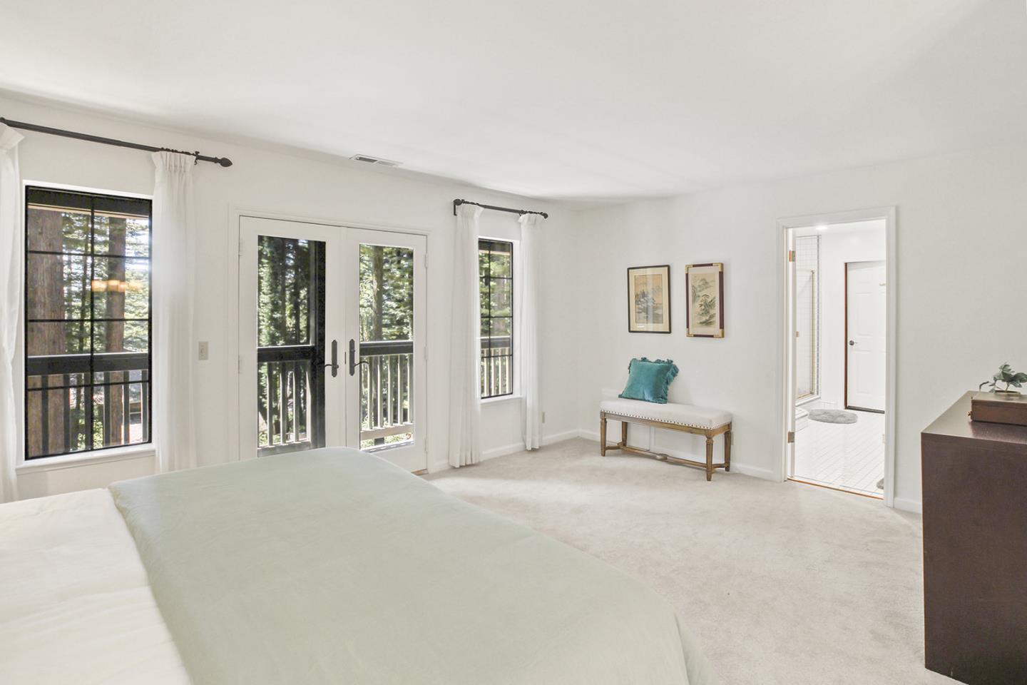Detail Gallery Image 19 of 34 For 13630 Skyline Blvd, Woodside,  CA 94062 - 3 Beds | 2/1 Baths