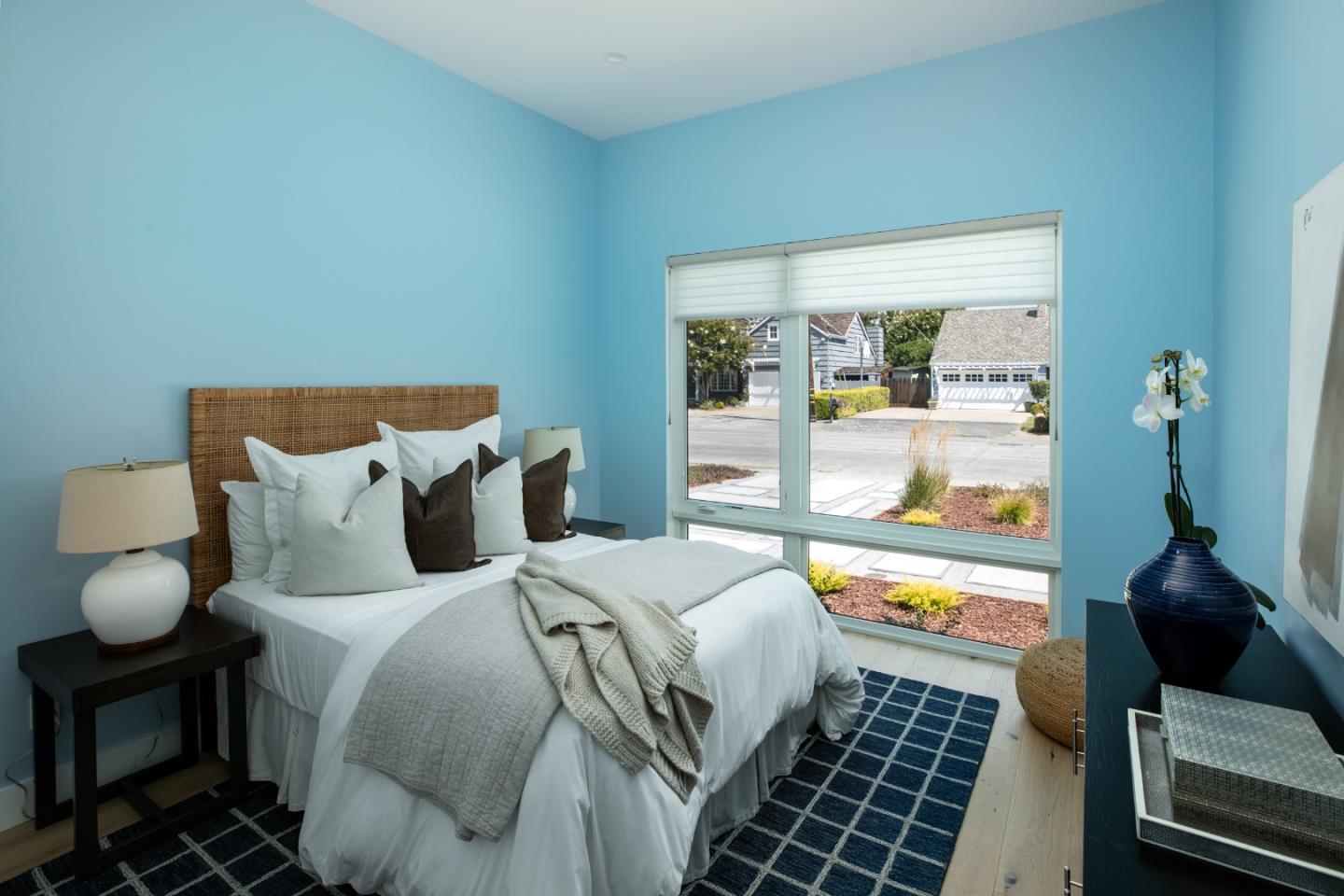 Detail Gallery Image 17 of 36 For 1686 Parkhills Ave, Los Altos,  CA 94024 - 6 Beds | 6 Baths