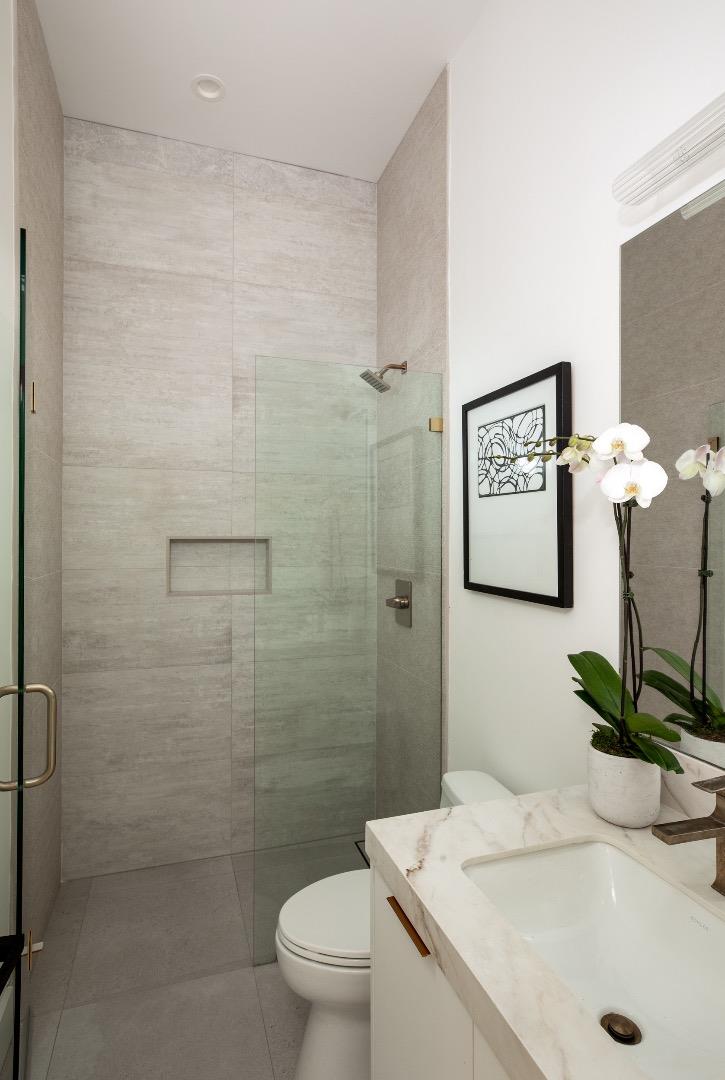 Detail Gallery Image 18 of 36 For 1686 Parkhills Ave, Los Altos,  CA 94024 - 6 Beds | 6 Baths