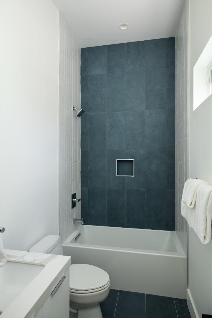 Detail Gallery Image 20 of 36 For 1686 Parkhills Ave, Los Altos,  CA 94024 - 6 Beds | 6 Baths