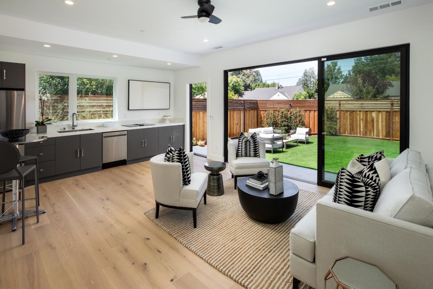 Detail Gallery Image 29 of 36 For 1686 Parkhills Ave, Los Altos,  CA 94024 - 6 Beds | 6 Baths