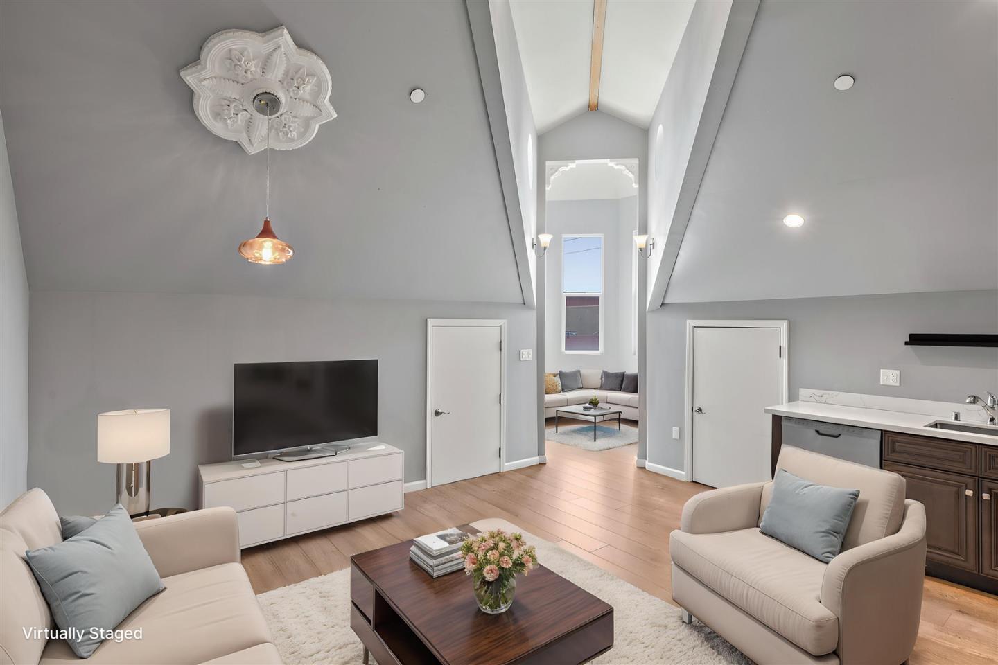 Detail Gallery Image 11 of 16 For 350 4th St, Oakland,  CA 94607 - – Beds | – Baths