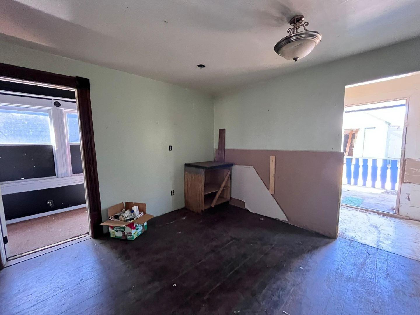 Detail Gallery Image 16 of 35 For 3124 Ingley St, Eureka,  CA 95503 - 3 Beds | 2 Baths