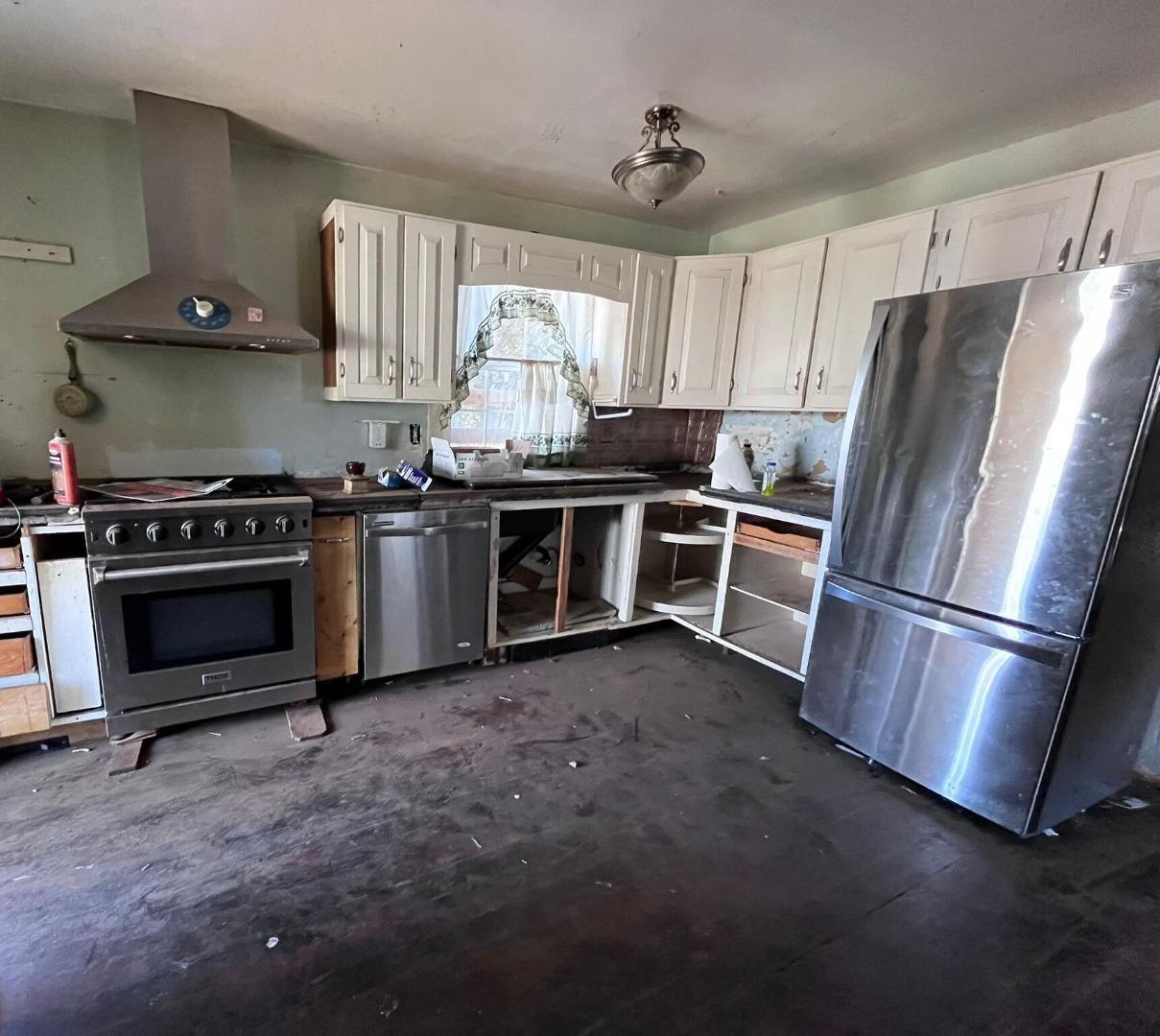 Detail Gallery Image 9 of 35 For 3124 Ingley St, Eureka,  CA 95503 - 3 Beds | 2 Baths