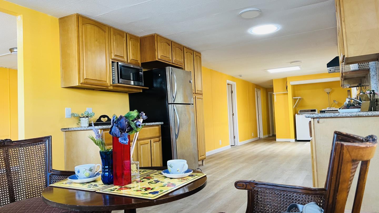 Detail Gallery Image 12 of 36 For 543 Southbay Dr #543,  San Jose,  CA 95134 - 3 Beds | 2 Baths