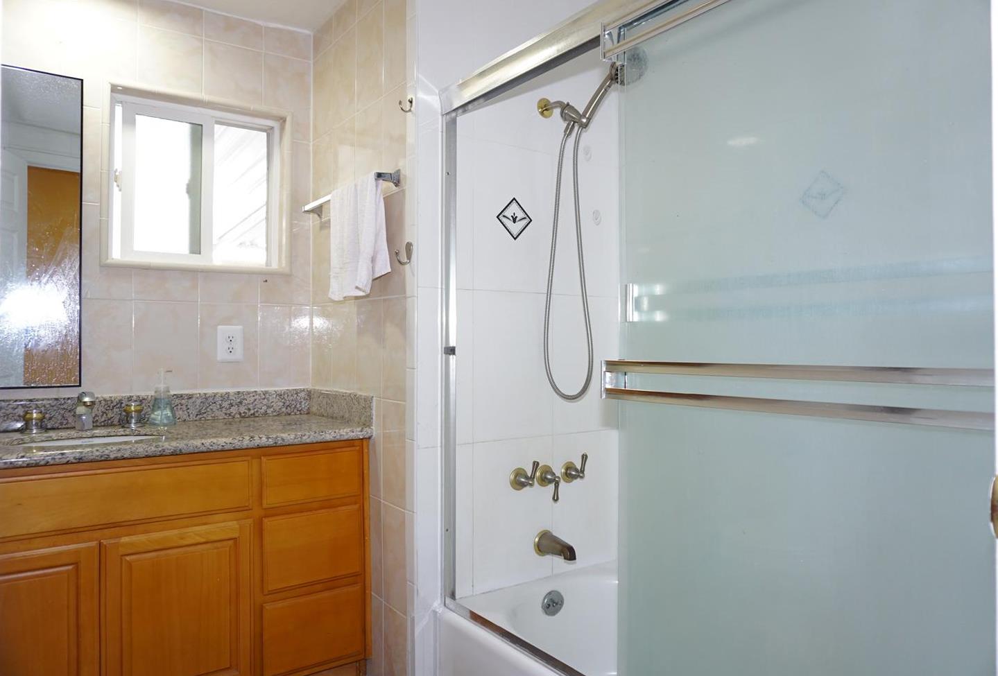 Detail Gallery Image 21 of 36 For 543 Southbay Dr #543,  San Jose,  CA 95134 - 3 Beds | 2 Baths