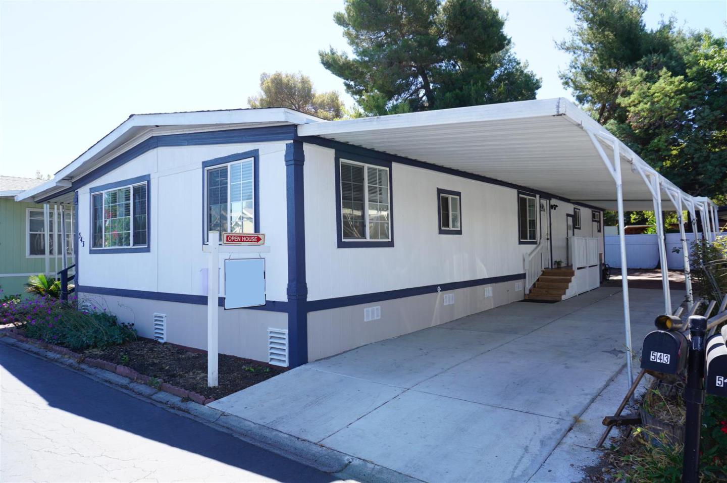 Detail Gallery Image 3 of 36 For 543 Southbay Dr #543,  San Jose,  CA 95134 - 3 Beds | 2 Baths