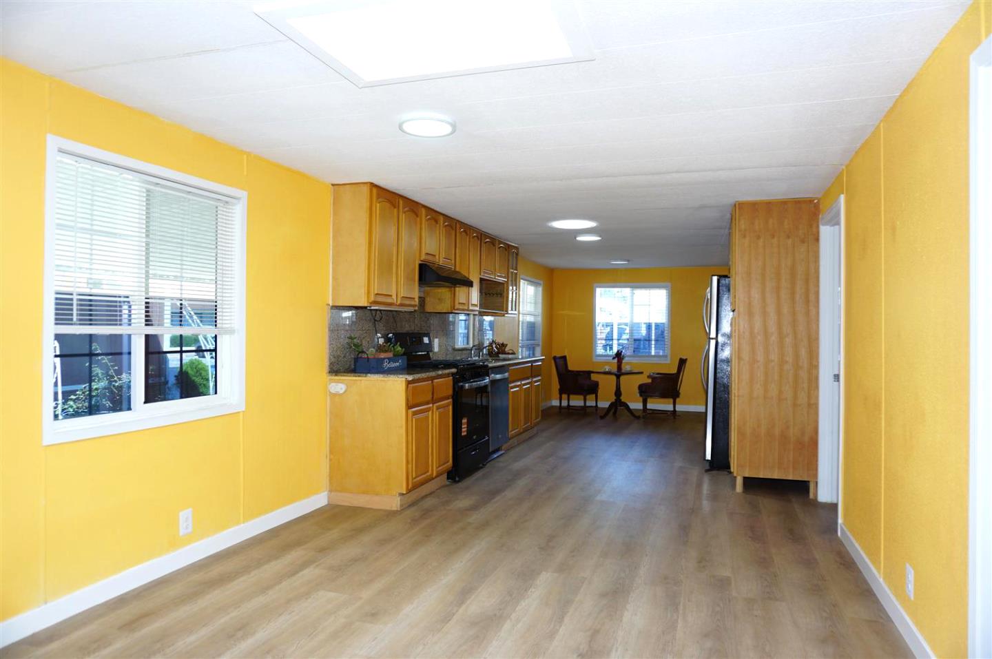 Detail Gallery Image 5 of 36 For 543 Southbay Dr #543,  San Jose,  CA 95134 - 3 Beds | 2 Baths