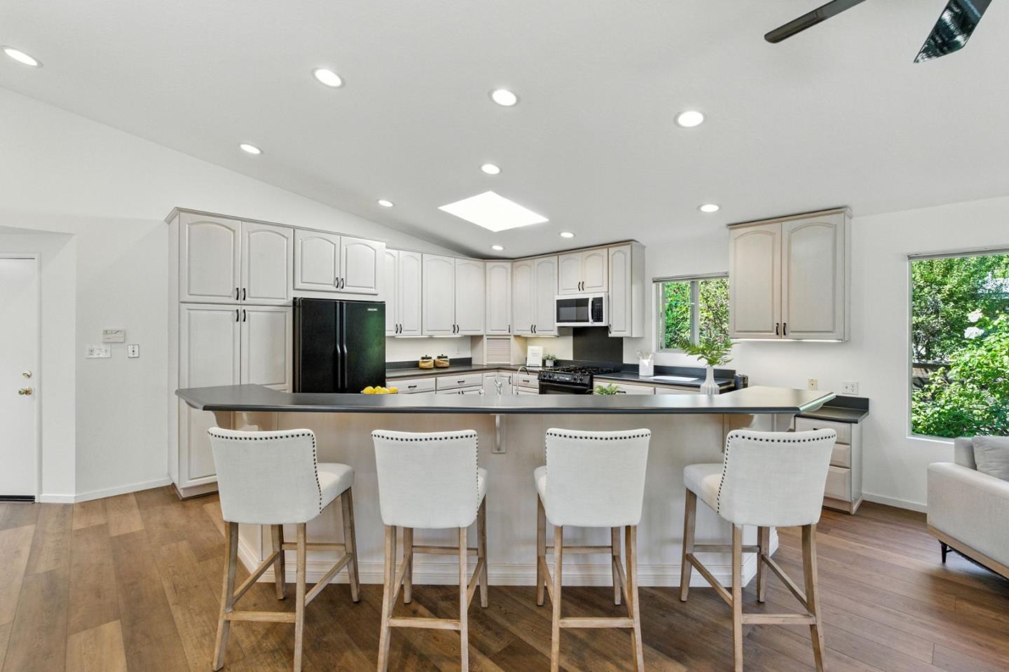 Detail Gallery Image 16 of 50 For 723 Josina Ave, Palo Alto,  CA 94306 - 3 Beds | 2 Baths