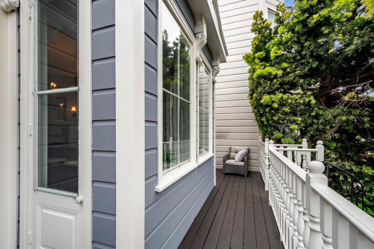 Detail Gallery Image 25 of 54 For 4087 17th St, San Francisco,  CA 94114 - 2 Beds | 2 Baths