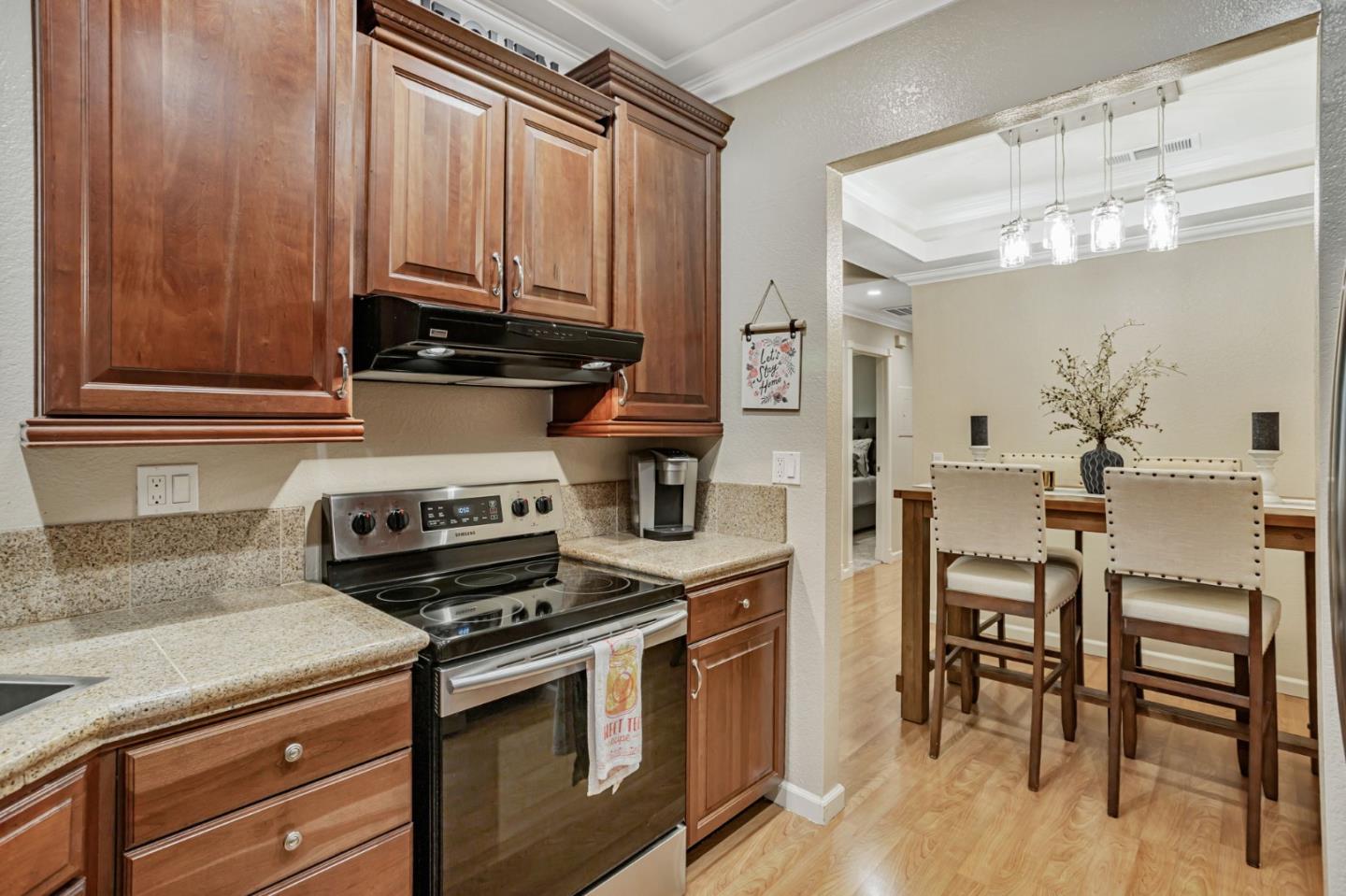 Detail Gallery Image 11 of 39 For 1721 Braddock Ct, San Jose,  CA 95125 - 2 Beds | 2 Baths