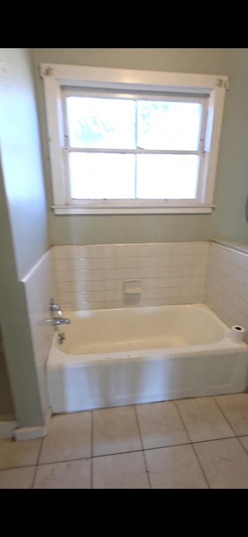 Detail Gallery Image 8 of 10 For 2375 Palo Verde Ave, East Palo Alto,  CA 94303 - 2 Beds | 1 Baths