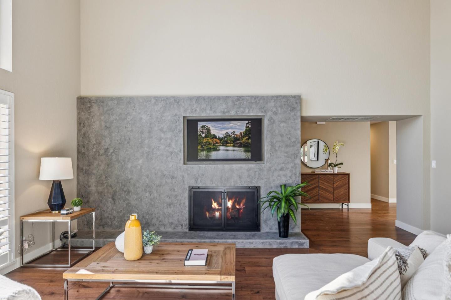 Detail Gallery Image 5 of 27 For 404 Ridge Gate Rd, Orinda,  CA 94563 - 3 Beds | 2 Baths